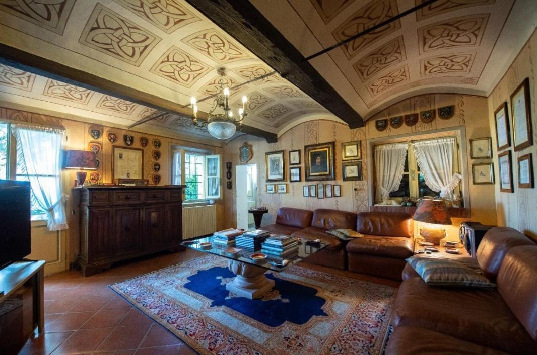 Villa Ottocentesca Immersa Nel Verde Montecavolo Dış mekan fotoğraf