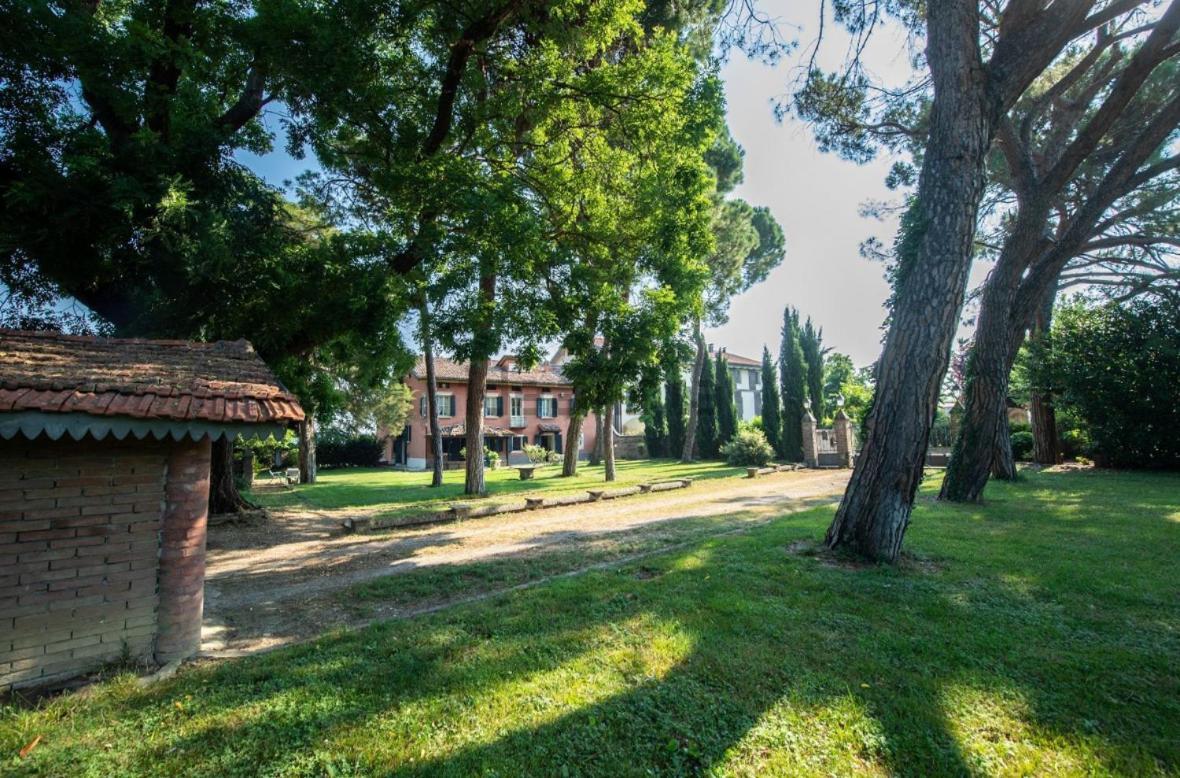 Villa Ottocentesca Immersa Nel Verde Montecavolo Dış mekan fotoğraf